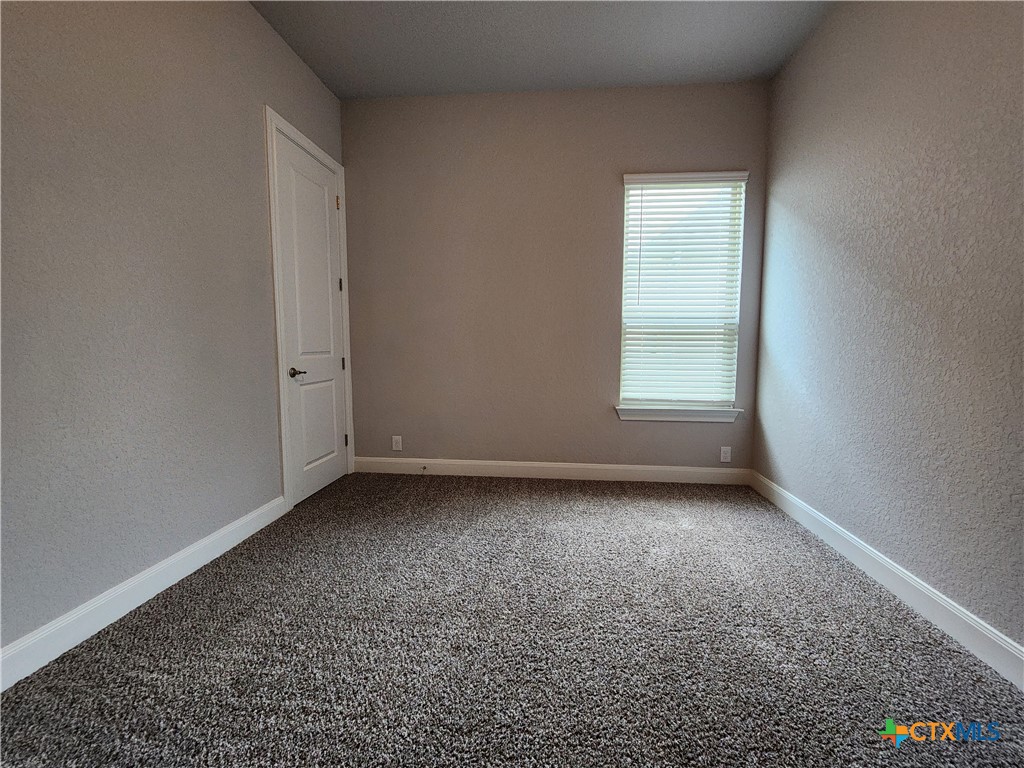 969 Carriage Loop Property Photo 28