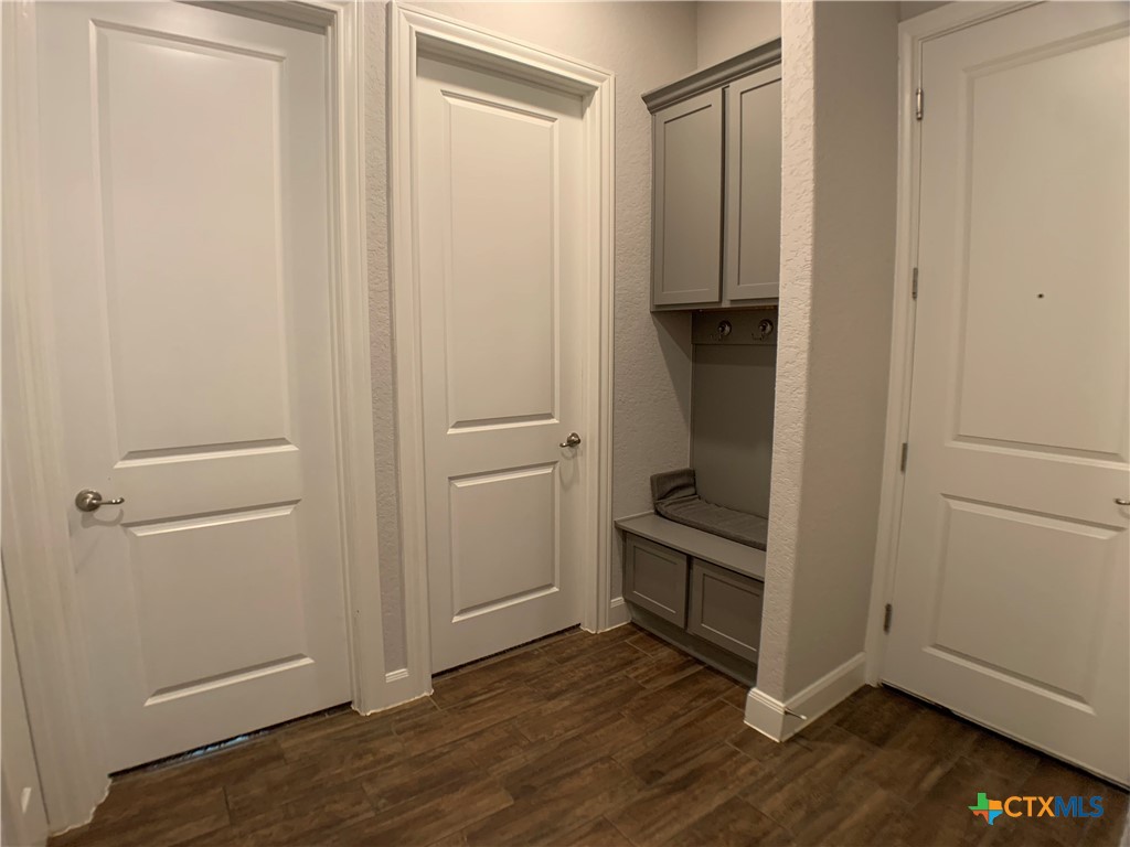 969 Carriage Loop Property Photo 33
