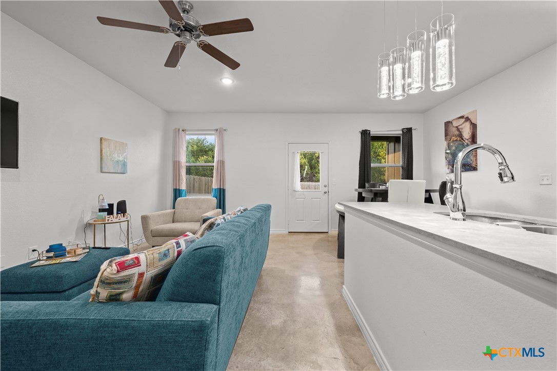 1813 Emma Naylor Court Property Photo 2