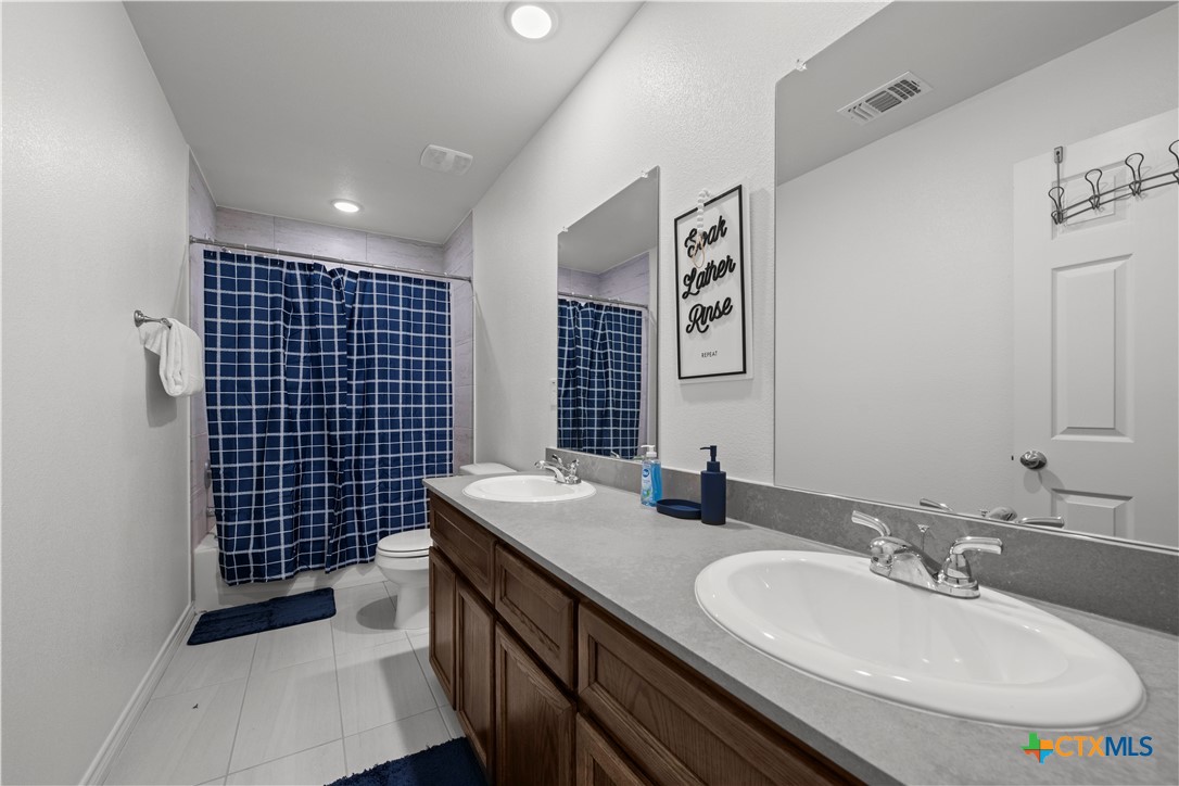 1813 Emma Naylor Court Property Photo 14