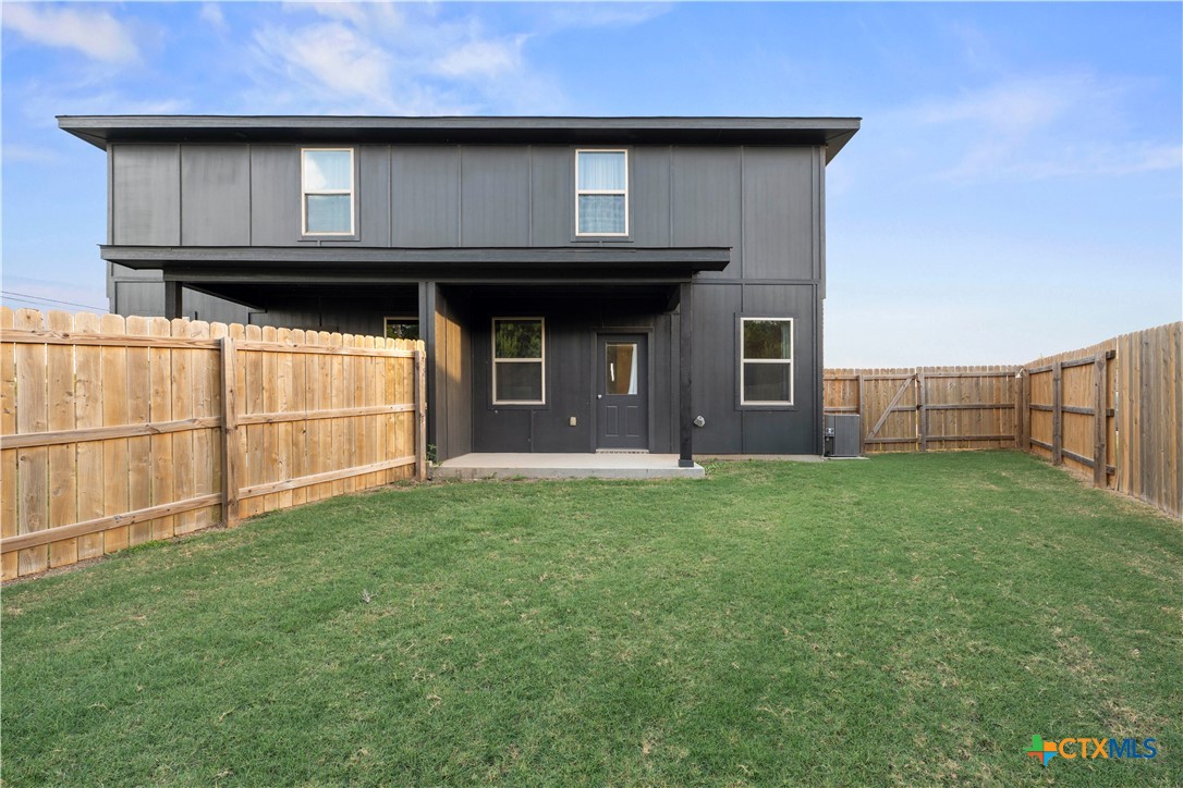 1813 Emma Naylor Court Property Photo 17