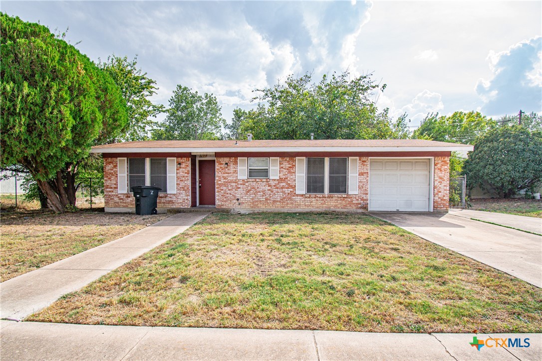 1500 Leader Drive Property Photo 1