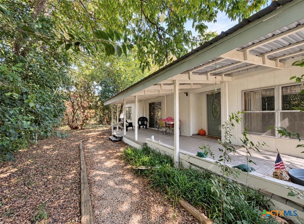 221 Clore Road Property Photo 1