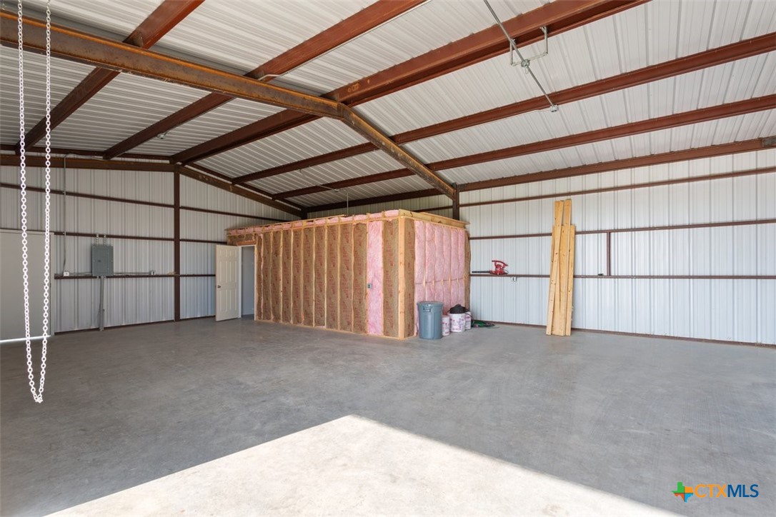 474 Callahan Loop Property Photo 6