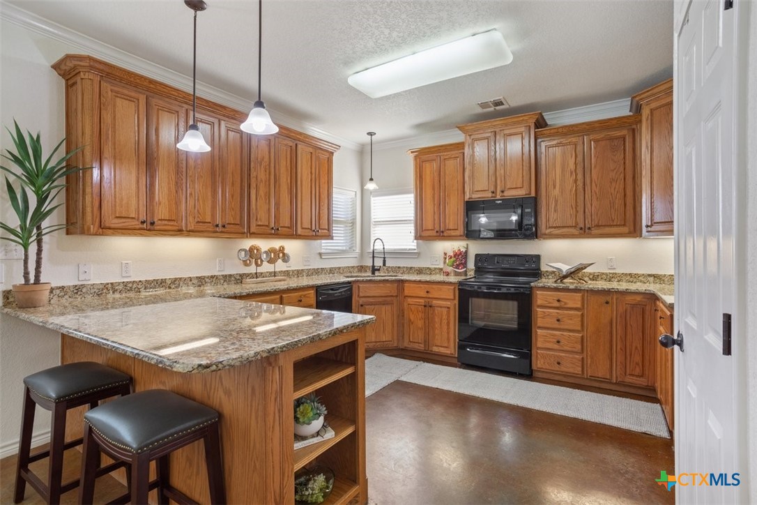 474 Callahan Loop Property Photo 12