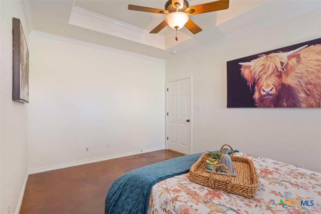 474 Callahan Loop Property Photo 18
