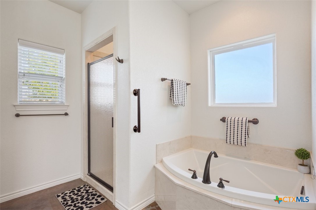 474 Callahan Loop Property Photo 20