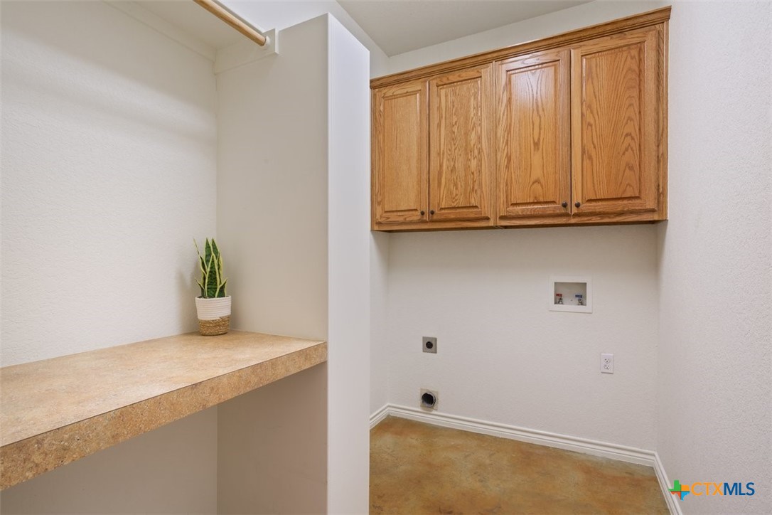 474 Callahan Loop Property Photo 25