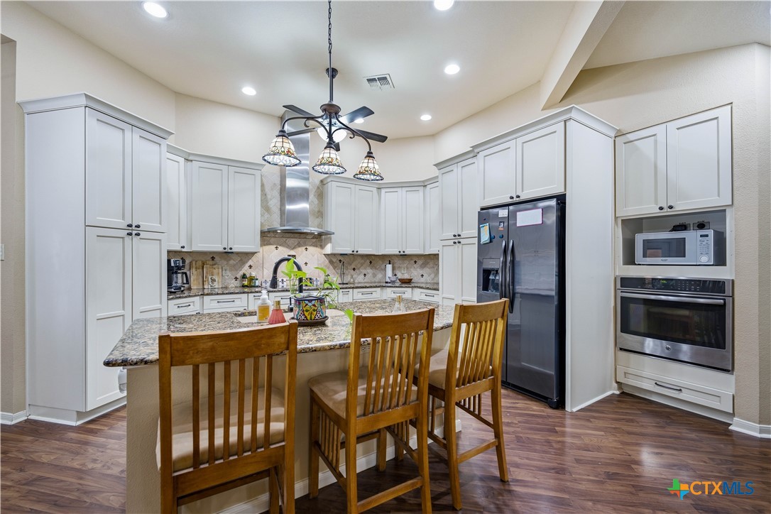 504 Arbor View Property Photo 6