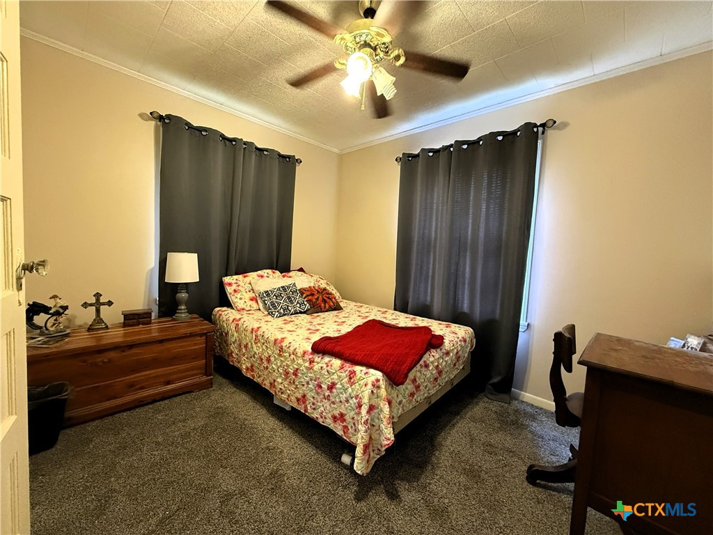 608 Hackberry Property Photo 9