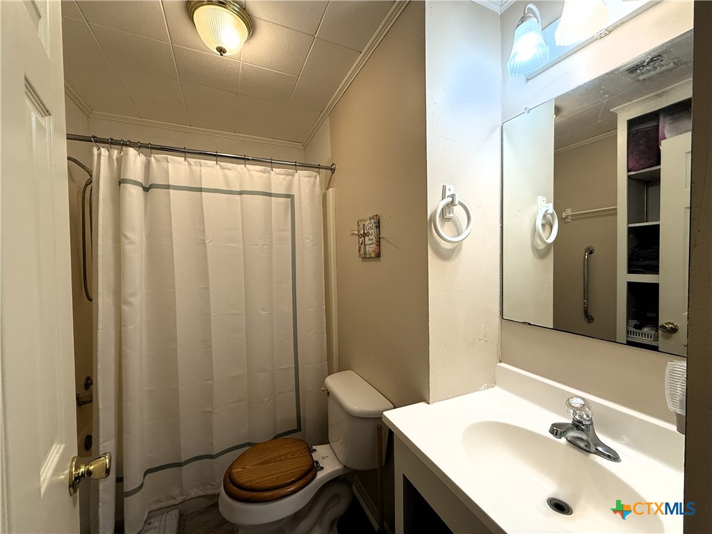608 Hackberry Property Photo 11