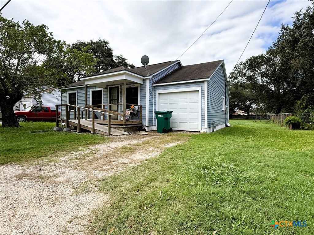 608 Hackberry Property Photo 20