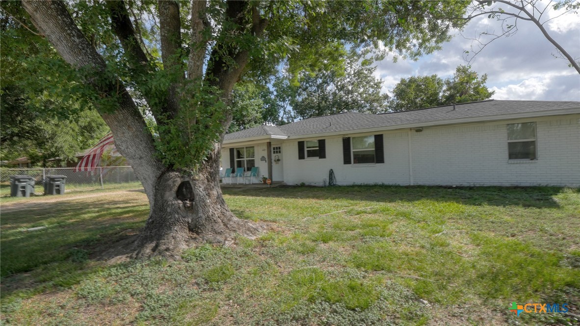 939 Pine Drive Property Photo 4