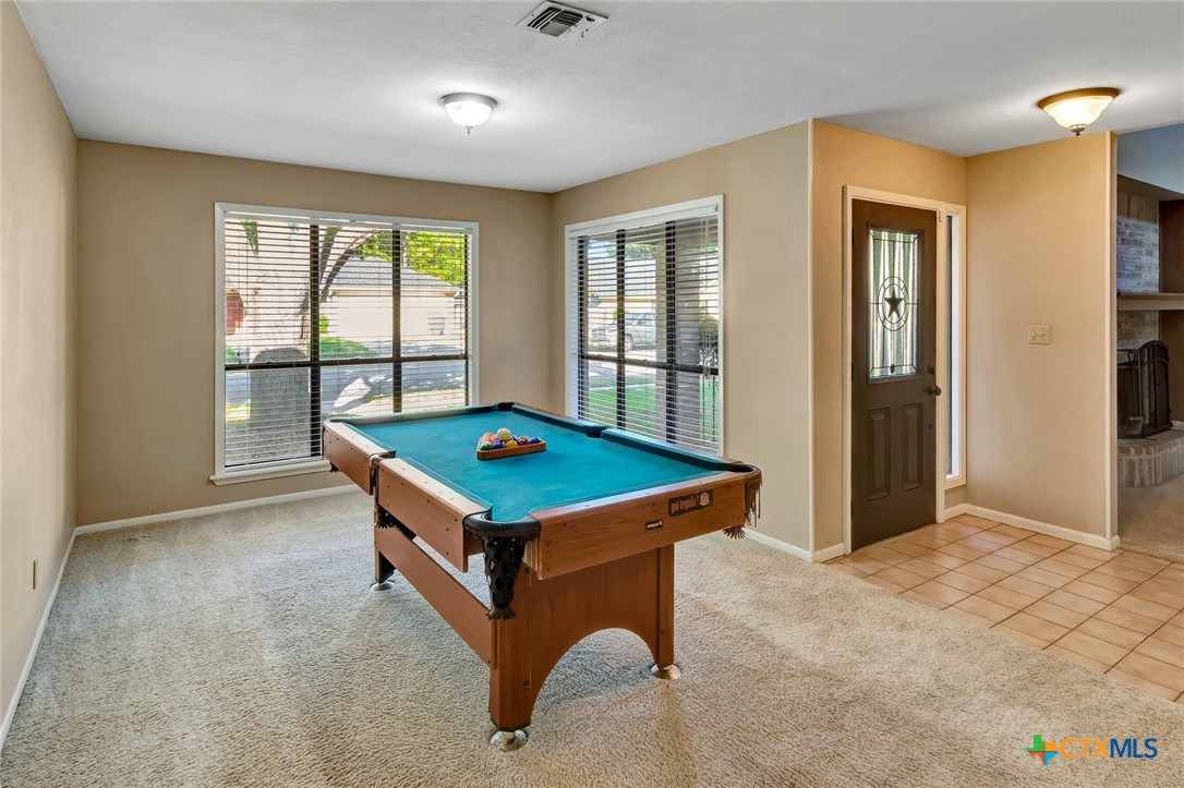 606 Santa Fe Property Photo 3