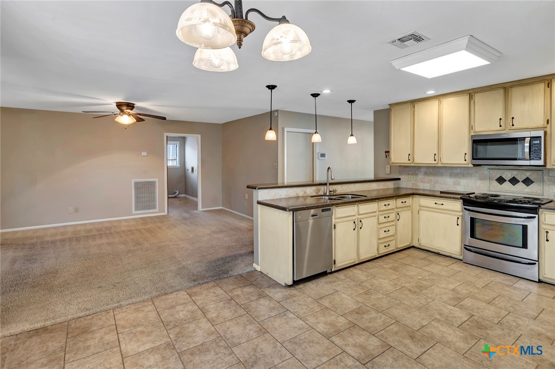 606 Santa Fe Property Photo 5
