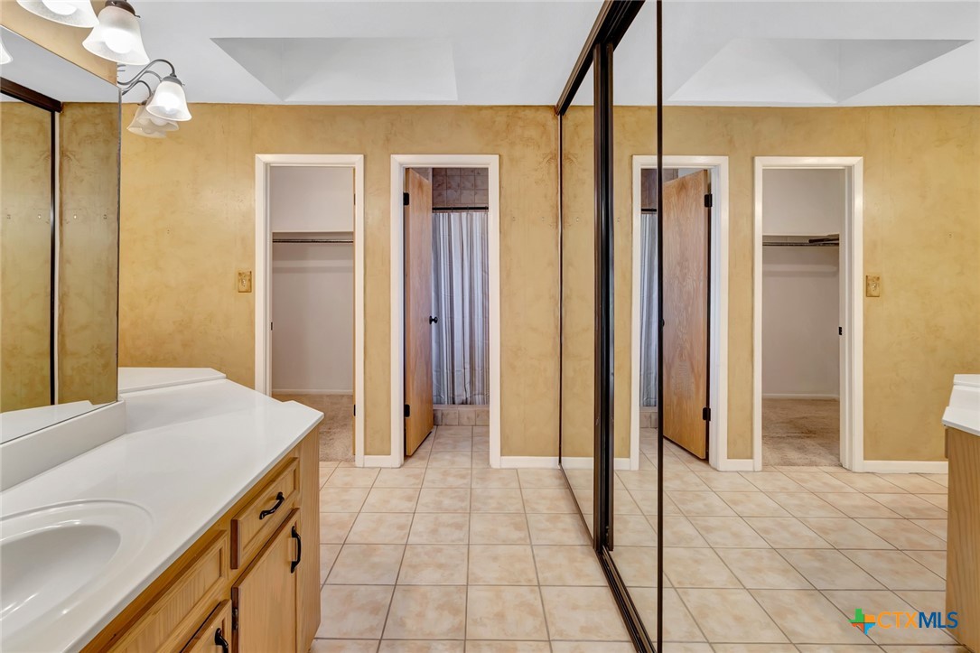 606 Santa Fe Property Photo 18