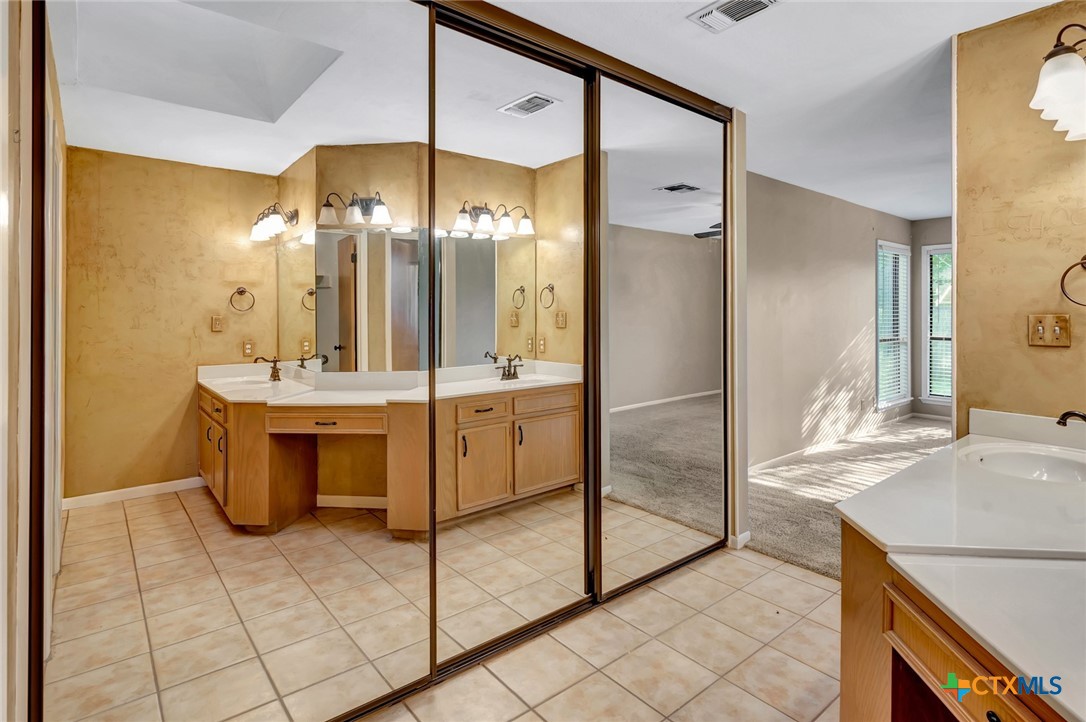 606 Santa Fe Property Photo 20