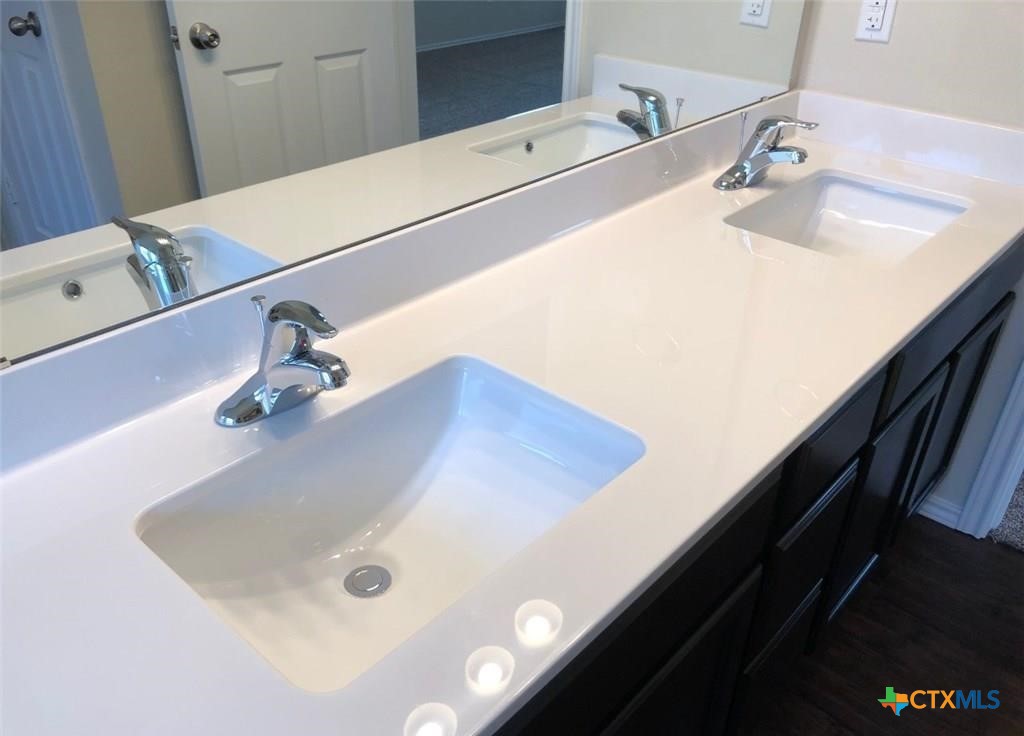 2343 Pintail Loop Property Photo 11