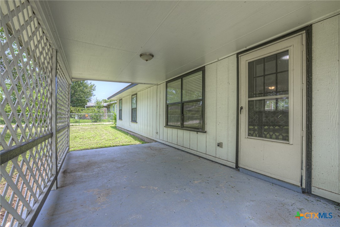 1302 S Mesquite Avenue Property Photo 29
