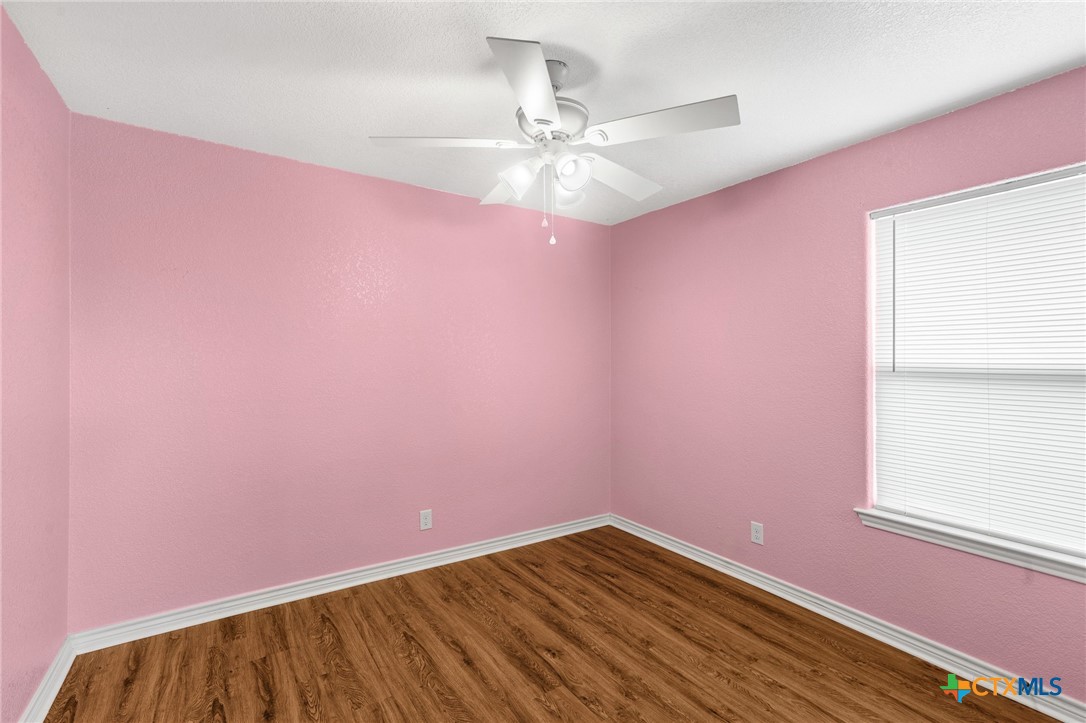 2702 Tarrant County Drive Property Photo 7