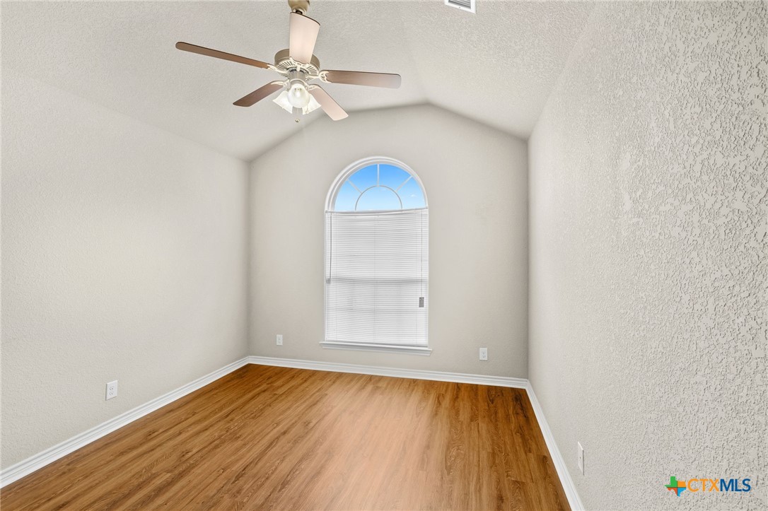 2702 Tarrant County Drive Property Photo 8