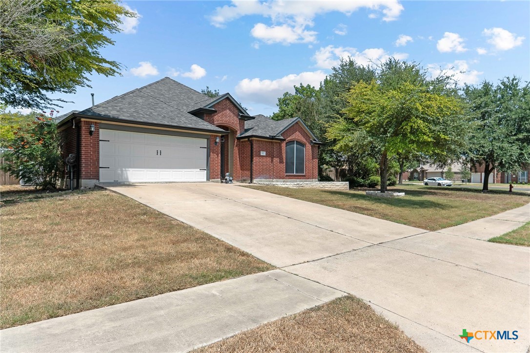 352 Sweet Gum Property Photo 3