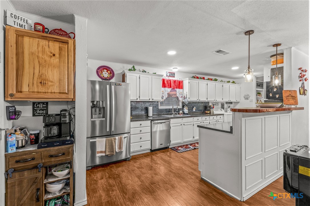 2506 Lynn Drive Property Photo 10