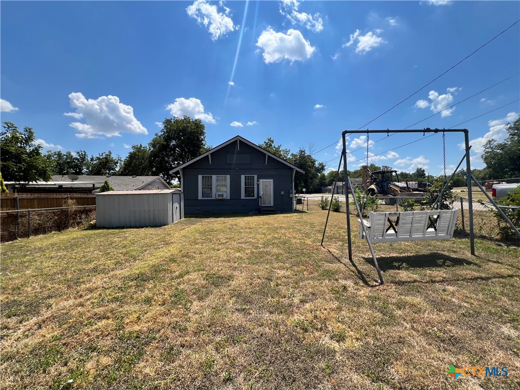 902 E Central Avenue Property Photo 14