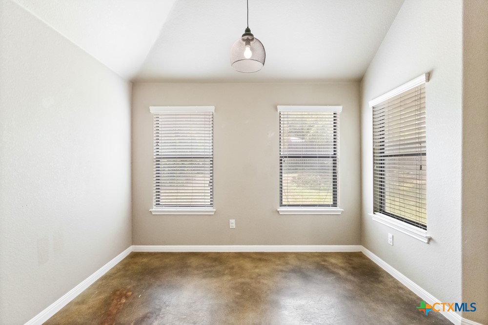 2015 Sungate Drive Property Photo 9