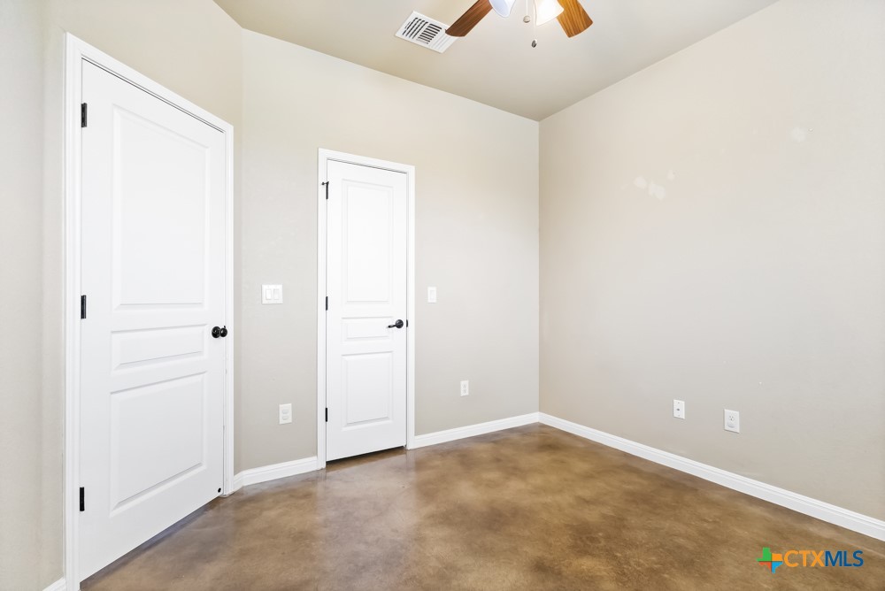 2015 Sungate Drive Property Photo 17
