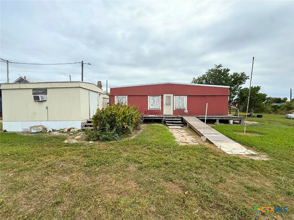 848 Margie Tewmey Road Property Photo 2