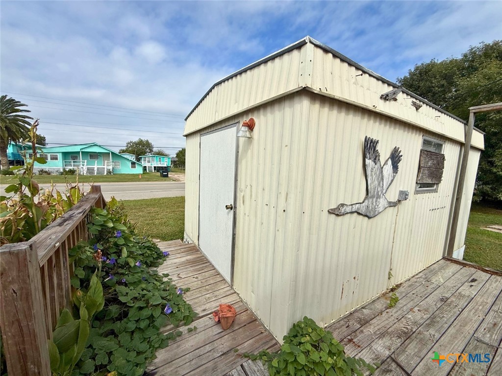 848 Margie Tewmey Road Property Photo 4