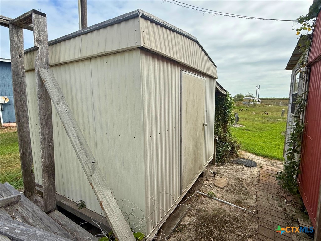 848 Margie Tewmey Road Property Photo 5