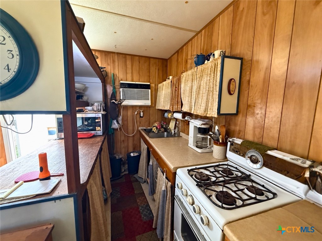 848 Margie Tewmey Road Property Photo 9