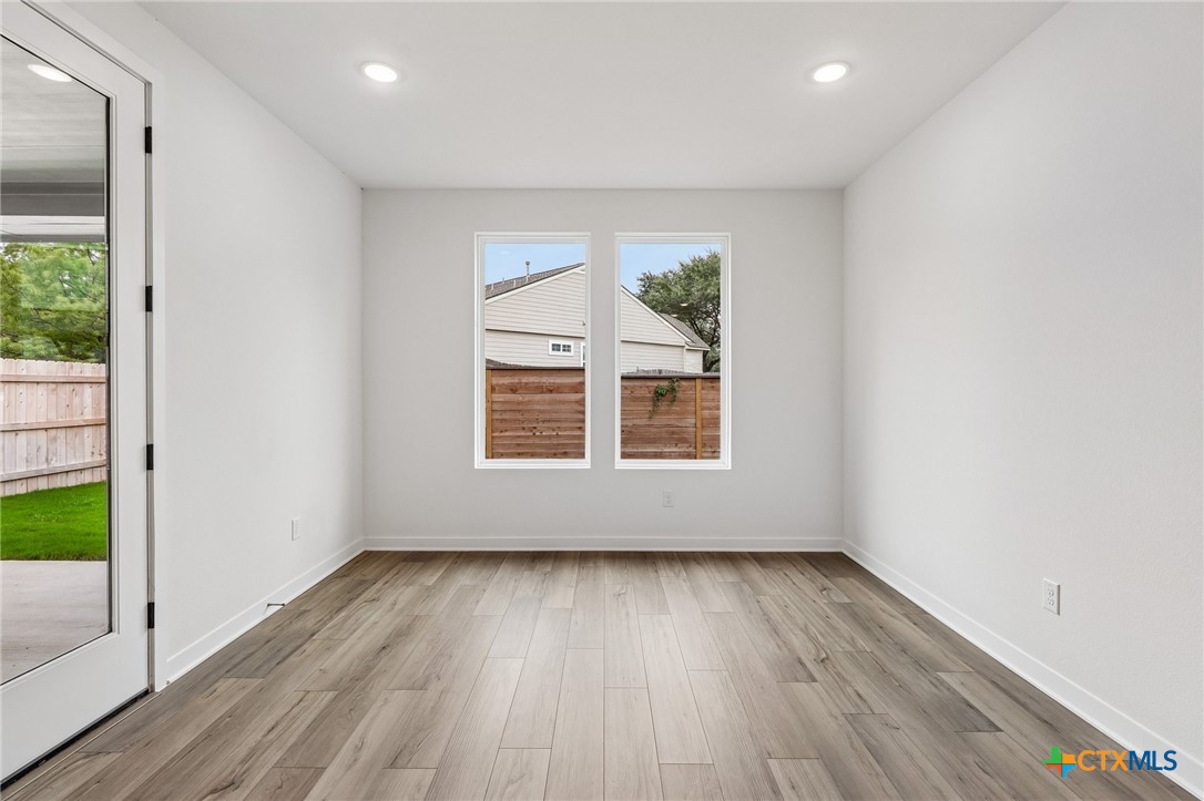 300 Romans Road Property Photo 9