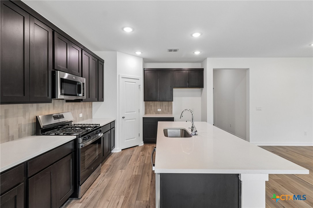 300 Romans Road Property Photo 14