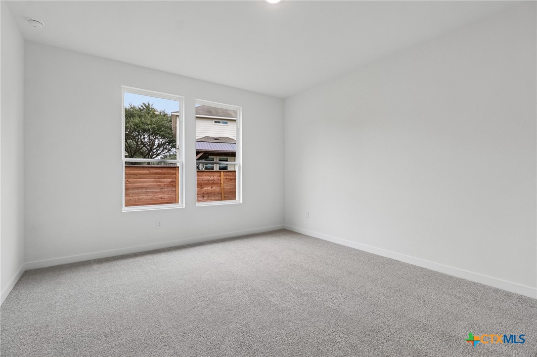 300 Romans Road Property Photo 15
