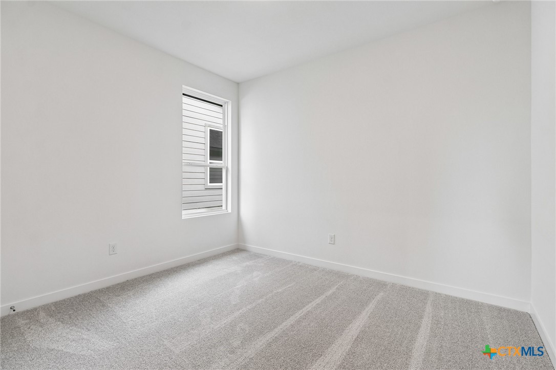 300 Romans Road Property Photo 22