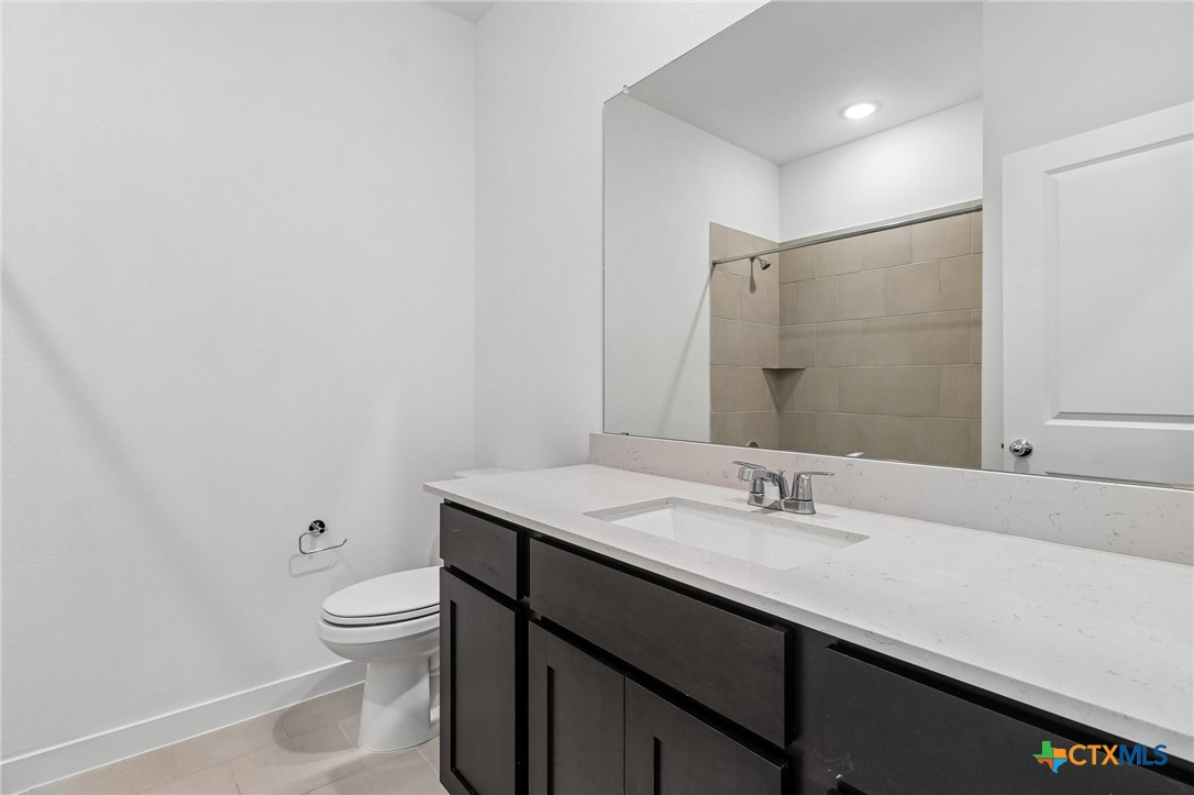300 Romans Road Property Photo 24