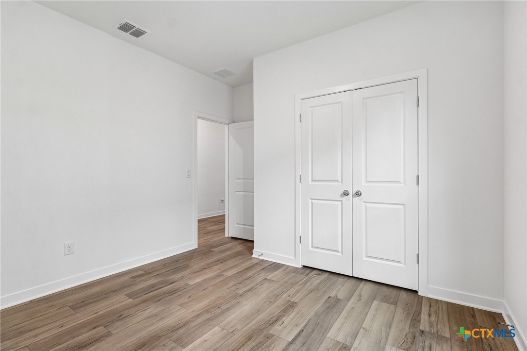 300 Romans Road Property Photo 26