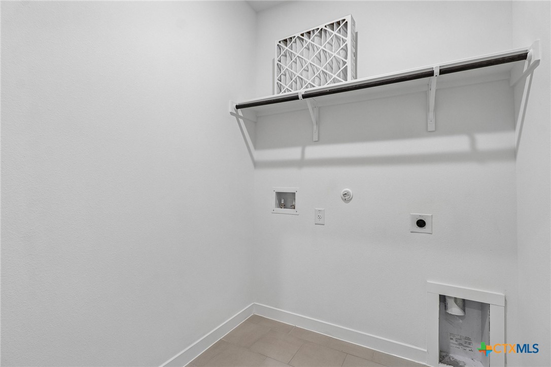 300 Romans Road Property Photo 29