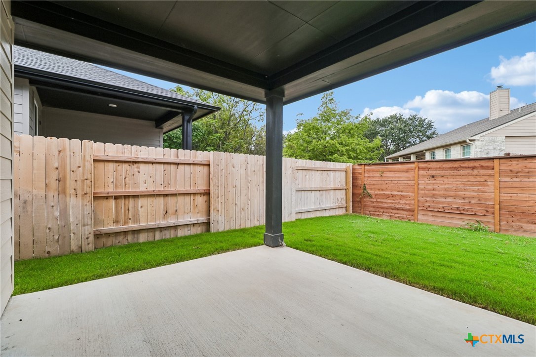 300 Romans Road Property Photo 30
