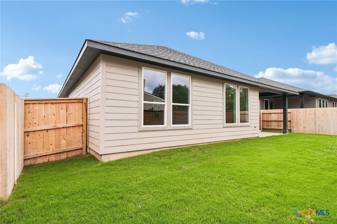 300 Romans Road Property Photo 33