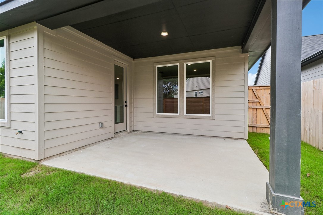 300 Romans Road Property Photo 35