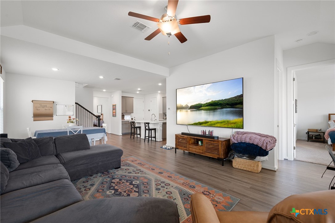 628133 Property Photo 5