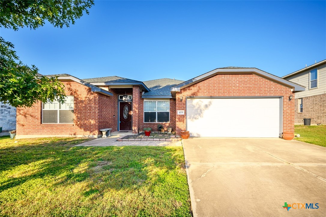 419 Cattail Circle Property Photo 1