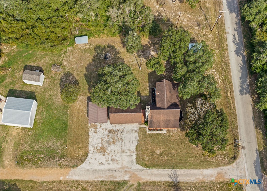 210 Winding Way Drive Property Photo 3