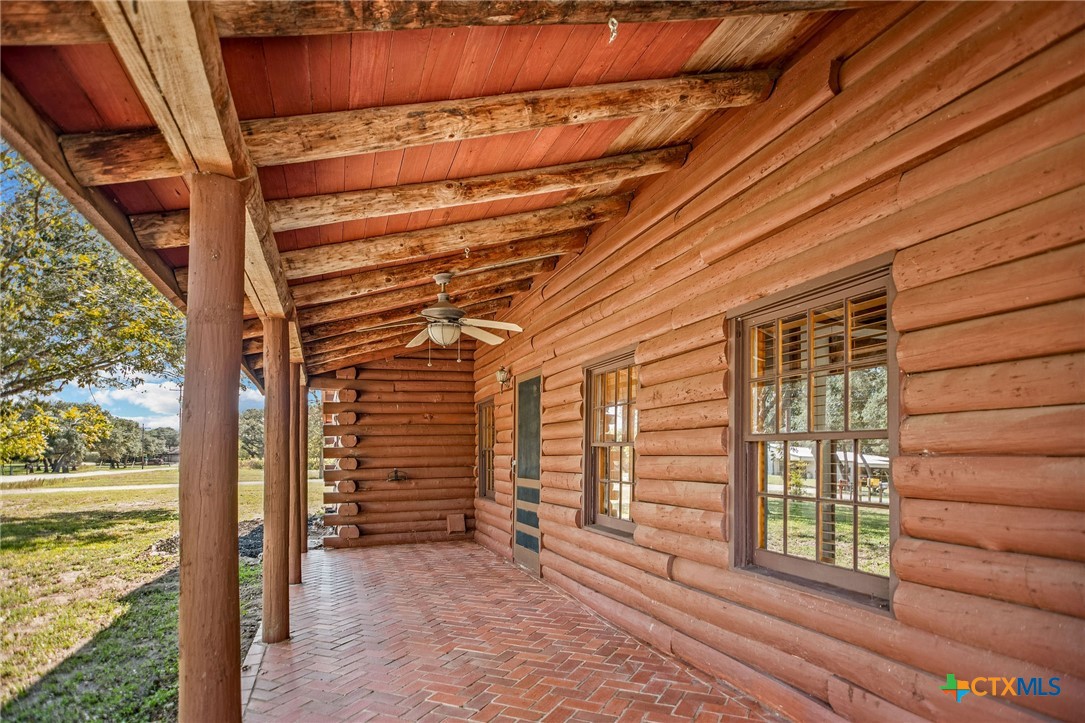 210 Winding Way Drive Property Photo 14
