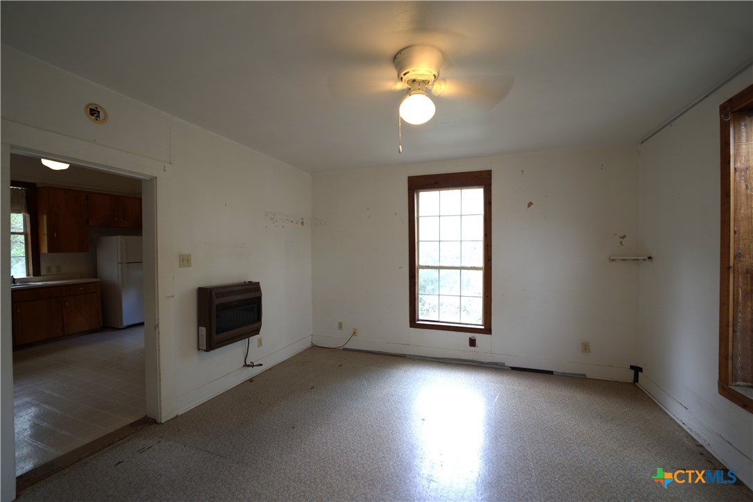 823 Midway Street Property Photo 14