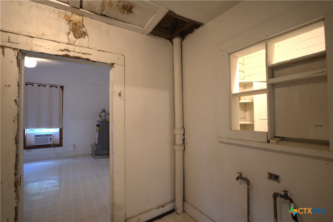 823 Midway Street Property Photo 20